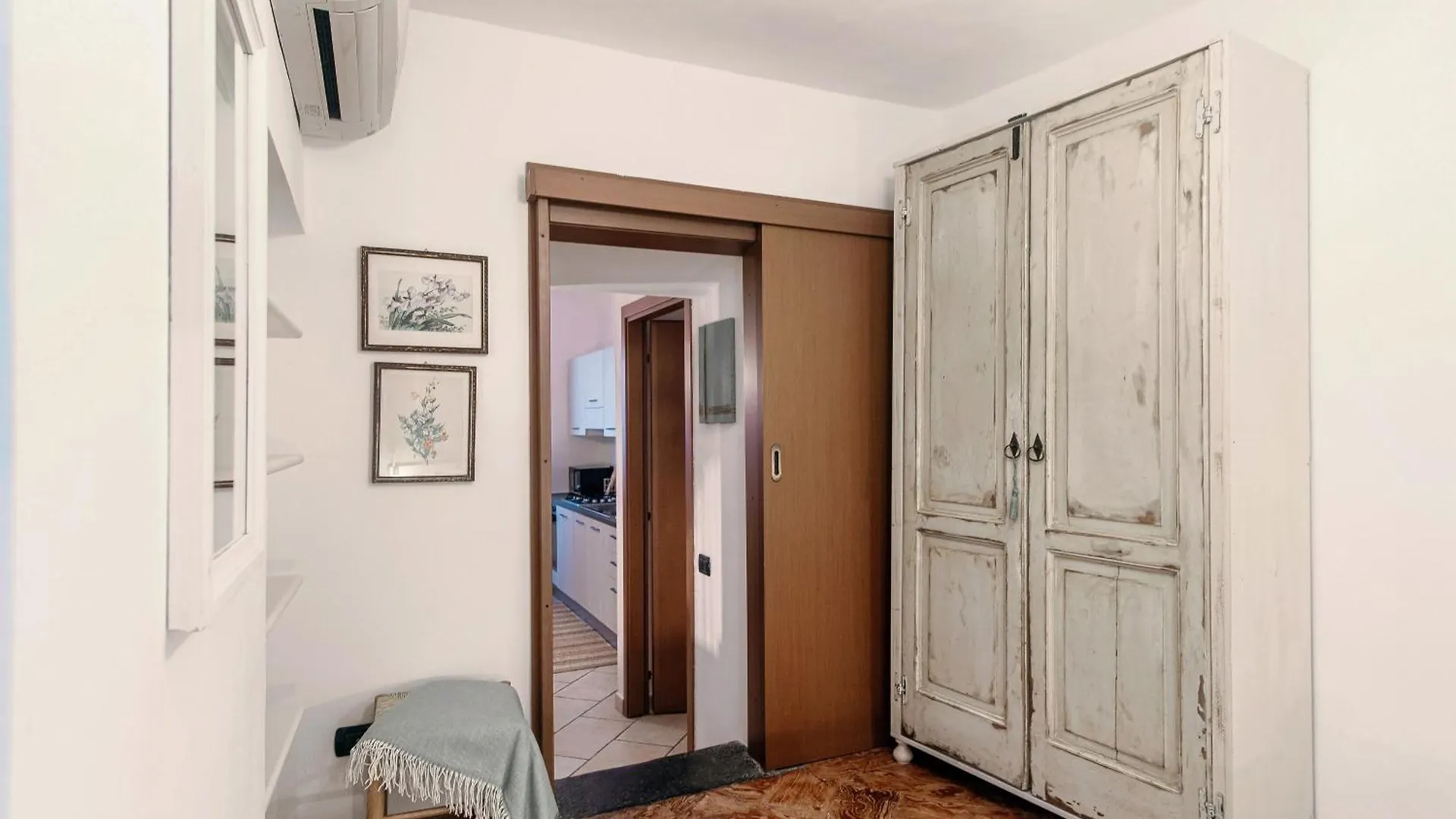 Apartment Il Lauro - By Myhomeincomo